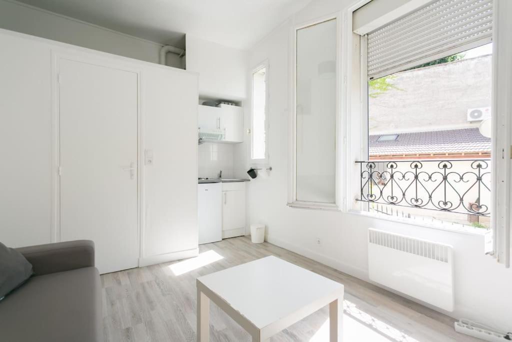 Charming Parisian Studio! 塞纳河畔伊夫里 外观 照片