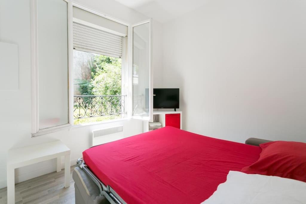 Charming Parisian Studio! 塞纳河畔伊夫里 外观 照片