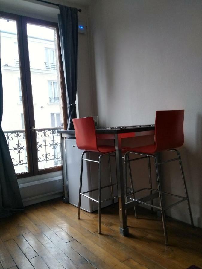 Charming Parisian Studio! 塞纳河畔伊夫里 外观 照片